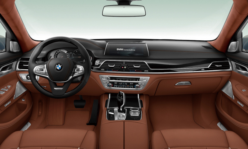 「【新車】装備も価格もウルトラゴージャス。「BMW 750Li Individual Edition」が30台限定で登場」の2枚目の画像