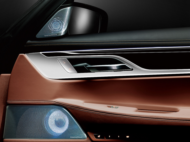 「【新車】装備も価格もウルトラゴージャス。「BMW 750Li Individual Edition」が30台限定で登場」の11枚目の画像