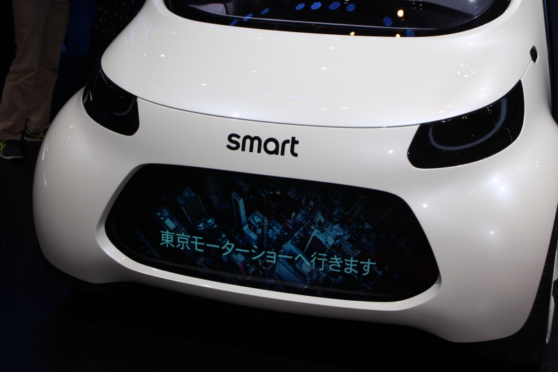 「【東京モーターショー2017】smartは、アジア初公開の「smart vision EQ fortwo」とオンライン販売用の限定2モデルを発表」の13枚目の画像