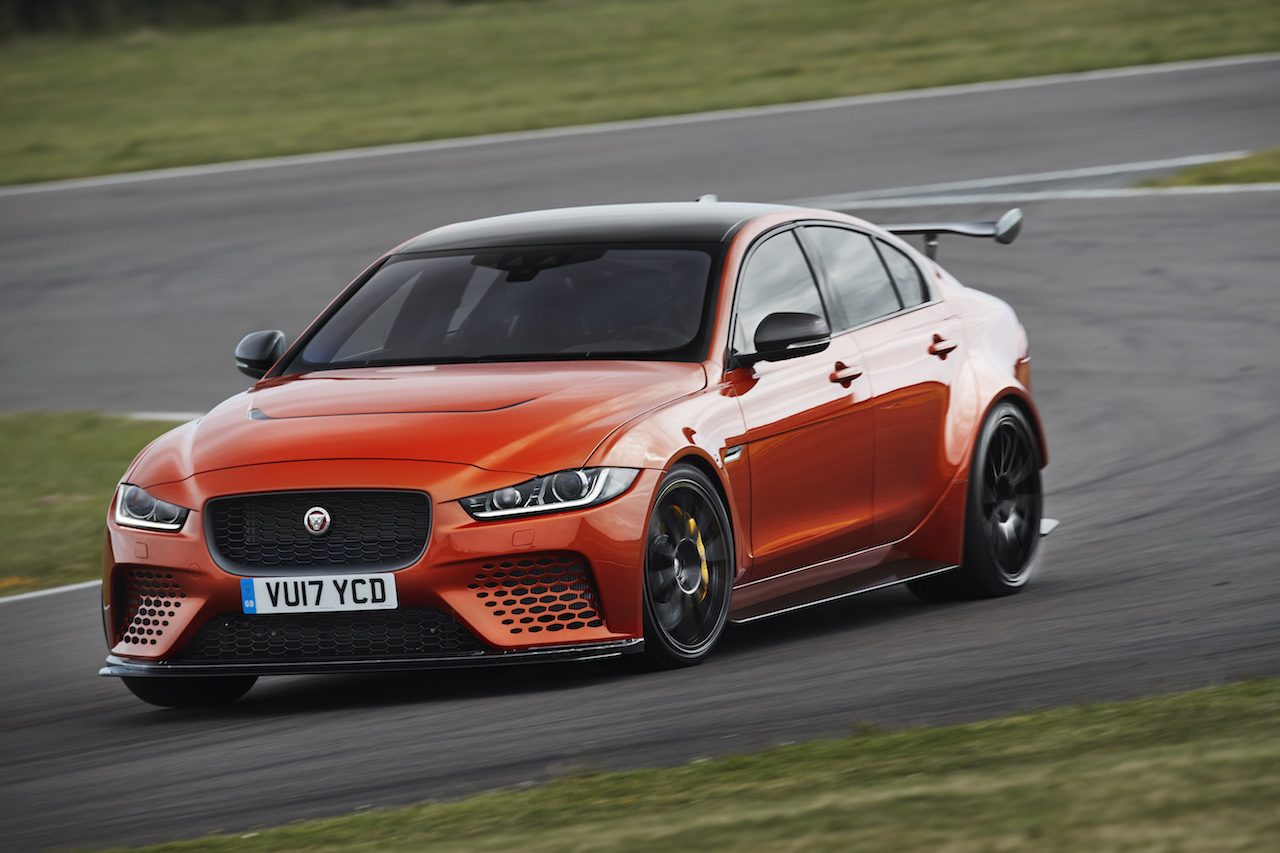 新車】世界300台限定のジャガー「XE SV PROJECT 8」を日本でも優先的に受注開始 | clicccar.com