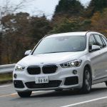 「【BMW X1試乗記】予想以上に軽快なハンドリング、新たに採用した7速DCTのスムーズな走りが光る」の6枚目の画像ギャラリーへのリンク