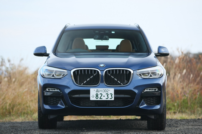 「【新型BMW X3試乗】初代から約150mm長くなった「恩恵」と「失った点」とは？」の8枚目の画像