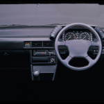 【日欧ブランド・コラボ列伝 第2回】『いすゞ・ジェミニ・イルムシャーターボ（1986年）』DTM車製作の名門が闘魂注入！ - 02480-A_Gemini_イルムシャー3ドアMTインパネシート_01