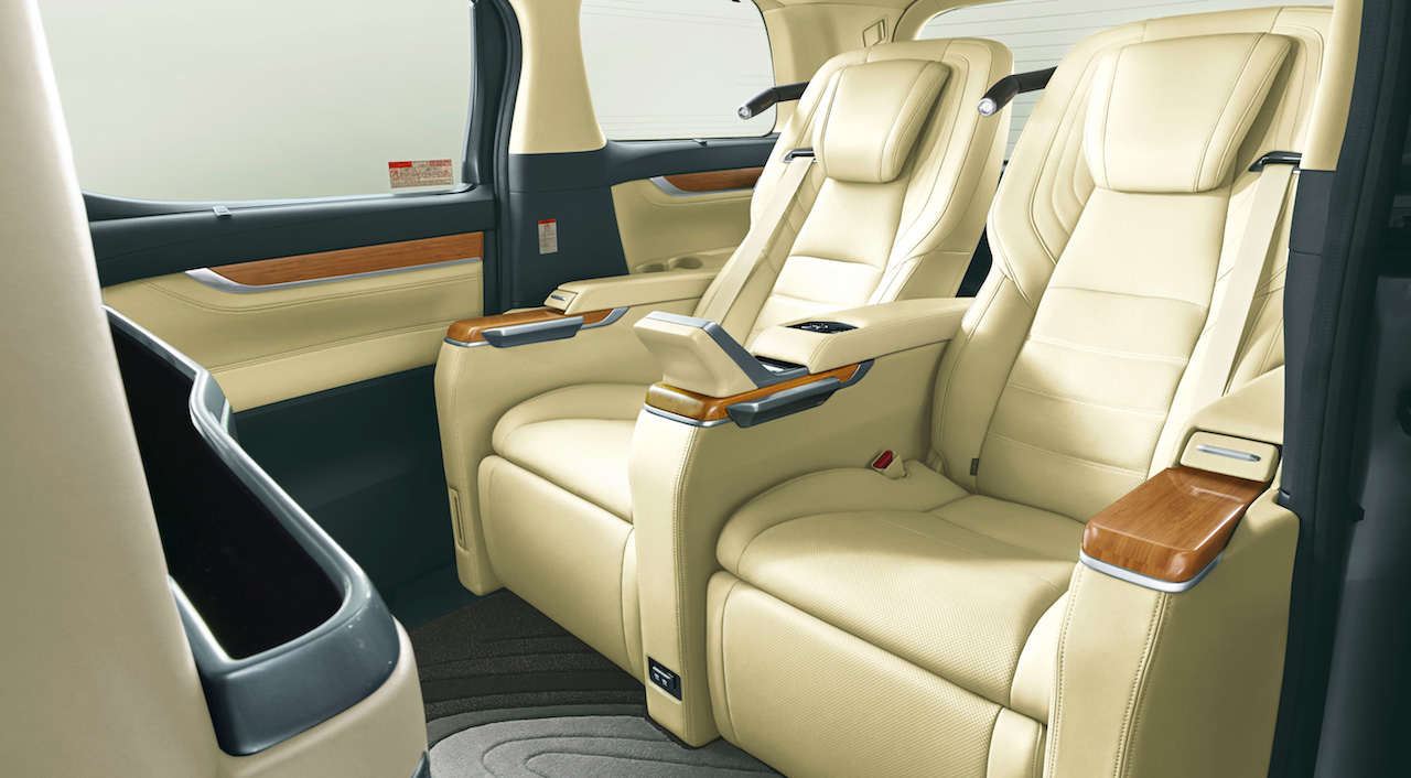 Toyota Alphard Executive Lounge