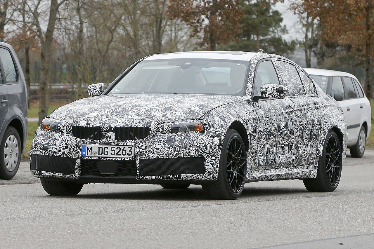 「新型BMW M3 プロトタイプを鮮明に撮影！48Vマイルドハイブリッドは500馬力発揮」の11枚目の画像