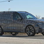 BMWのフラッグシップSUV「X7」次期型はV12搭載モデルを投入？ - BMW X7 Camo drop 5