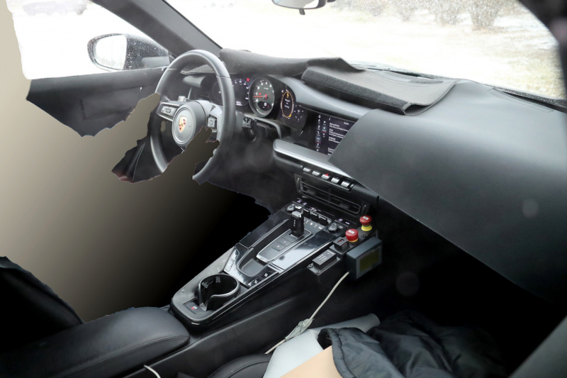 「ポルシェ 911次世代型・タイプ992、これが新デジタルコックピットだ！」の1枚目の画像