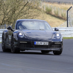 「ポルシェ・911次期型にPHEVモデルが追加。EV走行距離60kmを可能に」の1枚目の画像ギャラリーへのリンク