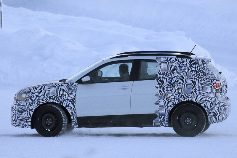 「フォルクスワーゲン・ポロがベースの新型SUV「T-クロス」をフィンランドで発見」の9枚目の画像
