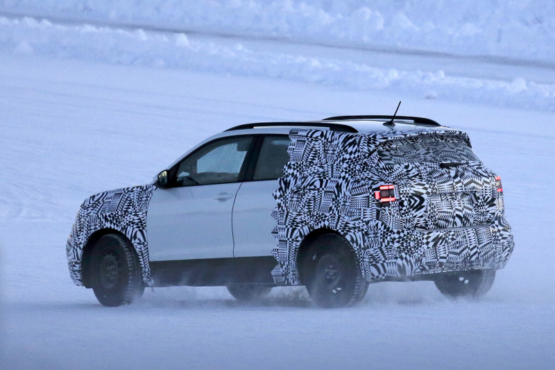 「フォルクスワーゲン・ポロがベースの新型SUV「T-クロス」をフィンランドで発見」の12枚目の画像