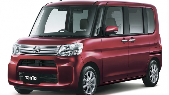 新車 ダイハツ タントが一部改良で パノラマモニター を採用 特別仕様車も追加設定 Clicccar Com