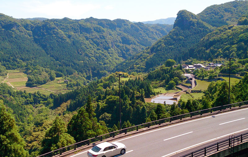 竹田城跡だけじゃない あの空中都市 マチュピチュを思わせる風景が大分にあった 車中泊女子の全国縦断記 Clicccar Com