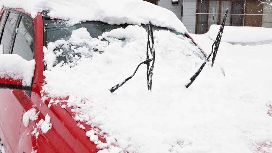 豆知識 雪の日に駐車するならワイパーを立てたほうが良いって本当 Clicccar Com