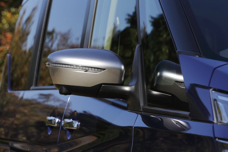 「日産・セレナAUTECHは標準車＋α の価格で手が届く魅力的なプレミアムモデル(PR)」の28枚目の画像