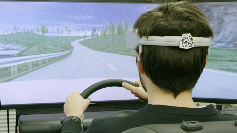 「日産が開発した運転支援技術「B2V」は、脳波測定で思いどおりのドライビングが可能!?【CES 2018】」の6枚目の画像