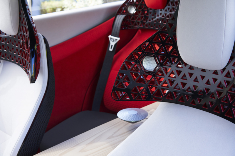 「【デトロイトショー2018】日産のコンセプトカーは4+2座席のデイリーSUV」の6枚目の画像
