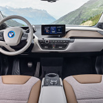 【新車】BMW i3がマイナーチェンジ。より先進的な外観と3つのトリムラインを設定 - P90273490_highRes_the-new-bmw-i3-08-20