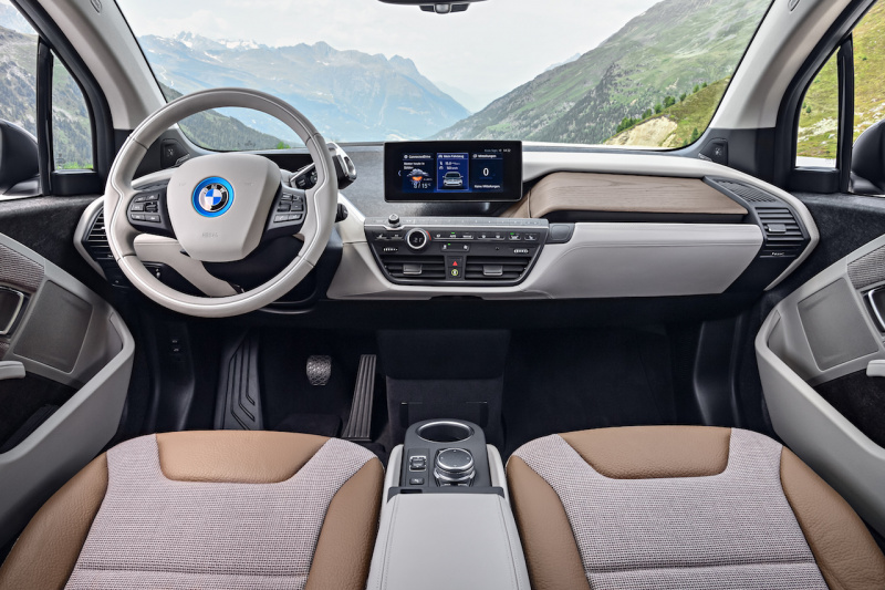 「【新車】BMW i3がマイナーチェンジ。より先進的な外観と3つのトリムラインを設定」の5枚目の画像