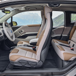 「【新車】BMW i3がマイナーチェンジ。より先進的な外観と3つのトリムラインを設定」の1枚目の画像ギャラリーへのリンク