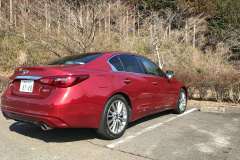 日産 スカイライン公道試乗 世界で戦うスポーツセダンは マイナーチェンジでさらに魅力あふれるデザインに変貌 Clicccar Com