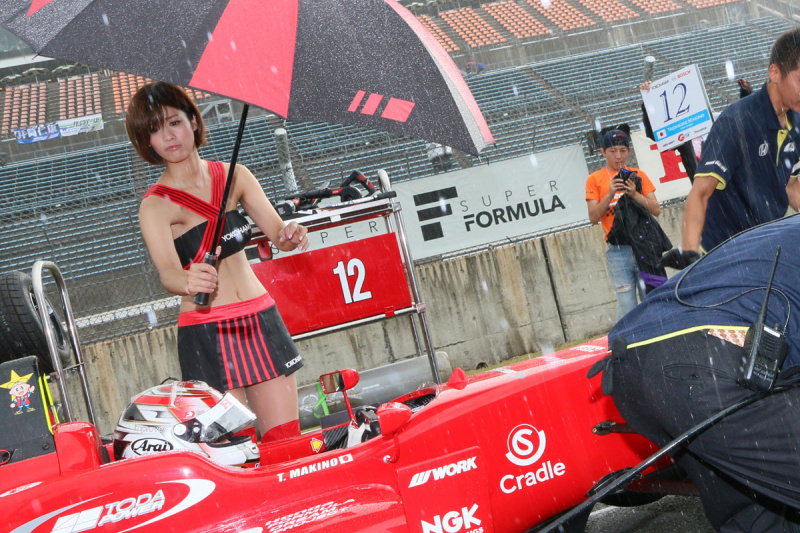 「F1のグリッドガール廃止。日本の「レースクイーン」への影響を考える」の5枚目の画像