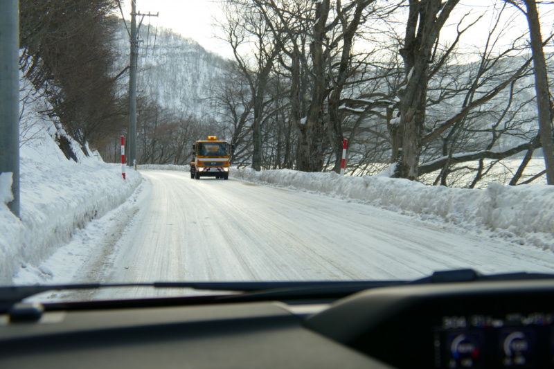 「【試乗】SUBARU AWDで雪国の「普通の道」を走る。インプレッサSPORT 2.0-S EyeSight編」の31枚目の画像