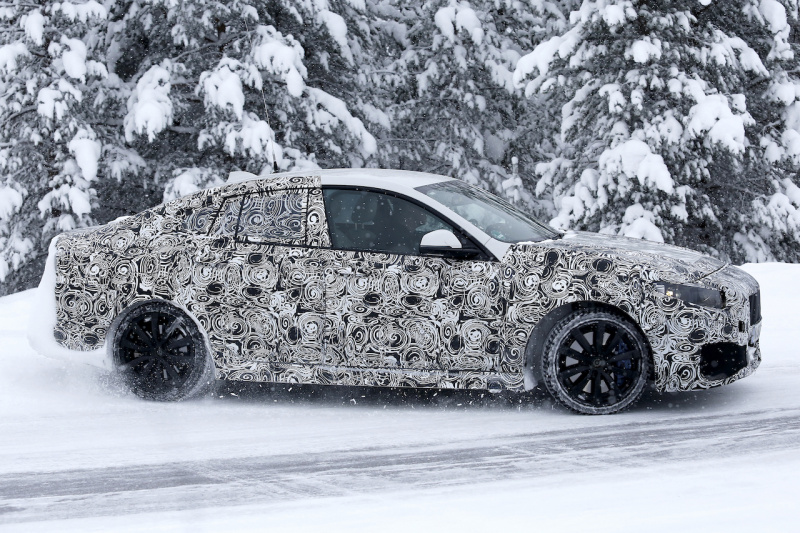 「公開は10月 !? BMW 2シリーズに新登場「グランクーペ」プロトタイプをキャッチ」の10枚目の画像