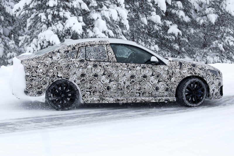 「公開は10月 !? BMW 2シリーズに新登場「グランクーペ」プロトタイプをキャッチ」の11枚目の画像