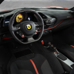 「【ジュネーブモーターショー2018】フェラーリ最後の純ガソリン車？ V8フェラーリ最強を誇る「Ferrari 488 Pista（ピスタ）」」の7枚目の画像ギャラリーへのリンク