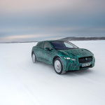 【ジュネーブモーターショー2018】ジャガー初の電動SUV「I-PACE」の極寒テスト風景を公開 - Jaguar_I-PACE_Winter Test_04