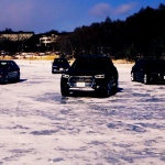 「アウディ・クワトロシリーズを氷上でドライブ。アクセルで面白いほど車体が向きを変えてくれる！」の15枚目の画像ギャラリーへのリンク