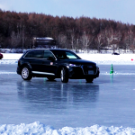 「アウディ・クワトロシリーズを氷上でドライブ。アクセルで面白いほど車体が向きを変えてくれる！」の15枚目の画像ギャラリーへのリンク
