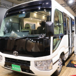 「豪華さ」と「ゆとり」。コースターベースの2台のバスコンモデル【JAPANキャンピングカーショー2018】 - resizeIMG_2327