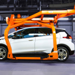 GMが目指す3つの「ゼロ」、その鍵となるEV量産を加速させる - 2017-Chevrolet-BoltEV-Pre-production-01