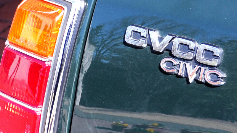 「CVCCエンジンだけじゃない！当時のFFとしては破格のサスを持つ初代ホンダ・シビック」の6枚目の画像