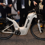 世界初の「量産型」水素自転車は1分の充填で100km走行可能 - AlphaBike