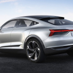 VWグループが電動化戦略「e-モビリティ」を加速。2025年にEV比率25%へ - Audi_e-tron