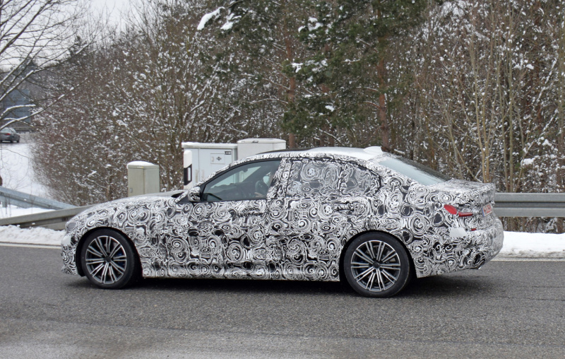 「正式デビューは9月!? BMW3シリーズ次期型、新デザインここまで露出」の11枚目の画像