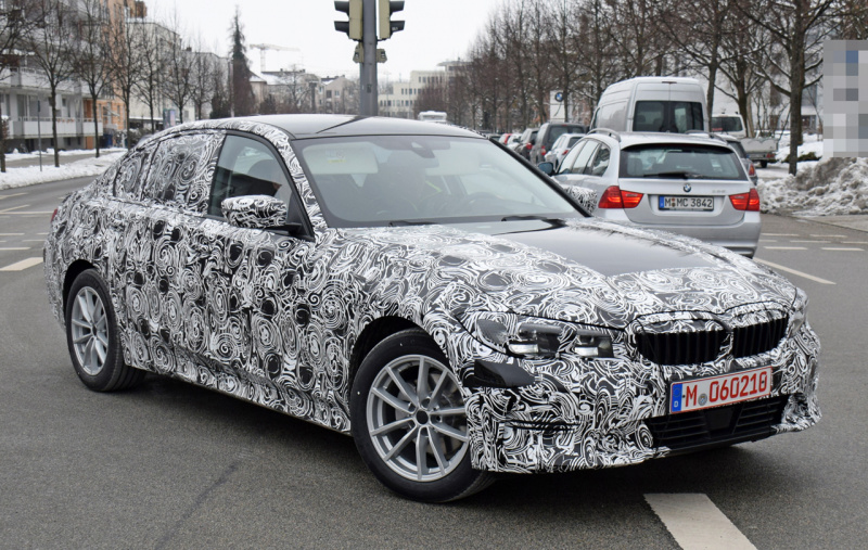 「正式デビューは9月!? BMW3シリーズ次期型、新デザインここまで露出」の16枚目の画像