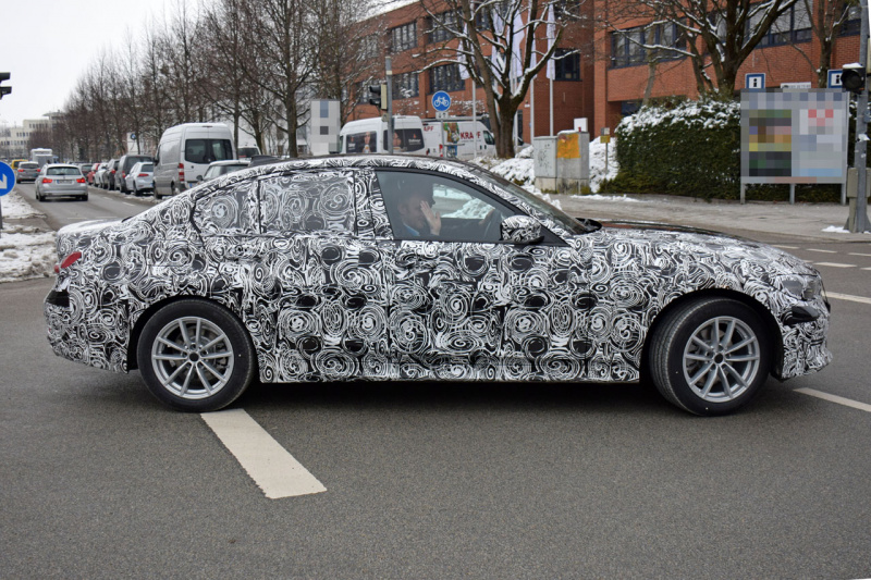 「正式デビューは9月!? BMW3シリーズ次期型、新デザインここまで露出」の20枚目の画像
