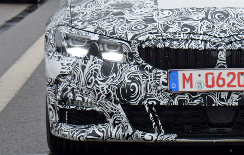 「正式デビューは9月!? BMW3シリーズ次期型、新デザインここまで露出」の3枚目の画像