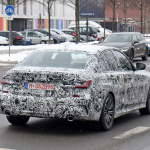 正式デビューは9月!? BMW3シリーズ次期型、新デザインここまで露出 - BMW 3 Less camo 6