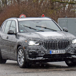 「BMW・X5次期型、フロントマスクとテールライトが露わに！」の3枚目の画像ギャラリーへのリンク
