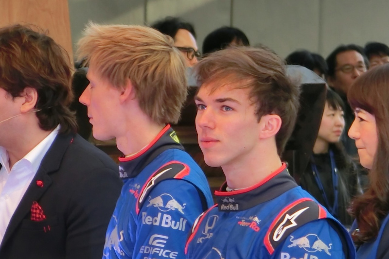 「【Red Bull Toro Rosso Honda DAY in TOKYOレポート】トロロッソのファクトリーで行われた日本の文化を知るための研修とは？」の14枚目の画像