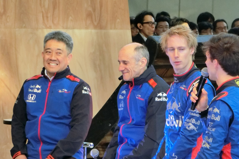 「【Red Bull Toro Rosso Honda DAY in TOKYOレポート】トロロッソのファクトリーで行われた日本の文化を知るための研修とは？」の20枚目の画像