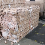 GMの「使い道がないゴミを出さない」工場が全世界で142か所に拡大 - Cardboard and packing materials are baled at GM manufacturing si
