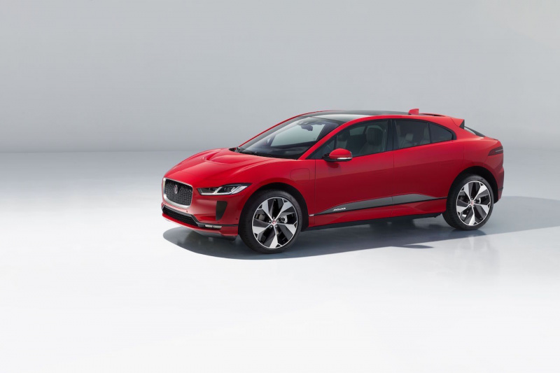 「【ジュネーブモーターショー2018】自社初のEV「I-PACE」や世界初のラグジュアリーSUVクーペなど、多彩なモデルを公開するジャガー・ランドローバー」の19枚目の画像