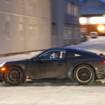 ポルシェ・911次世代型、史上最強PHEV設定へ。911 GT2 RSと同等のパワーを発揮!? - Porsche 911 Spoiler down 1