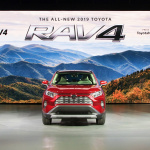 【ニューヨーク国際自動車ショー2018】トヨタが5代目「RAV4」をワールドプレミア！日本では来春発売 - TOYOTA_RAV4