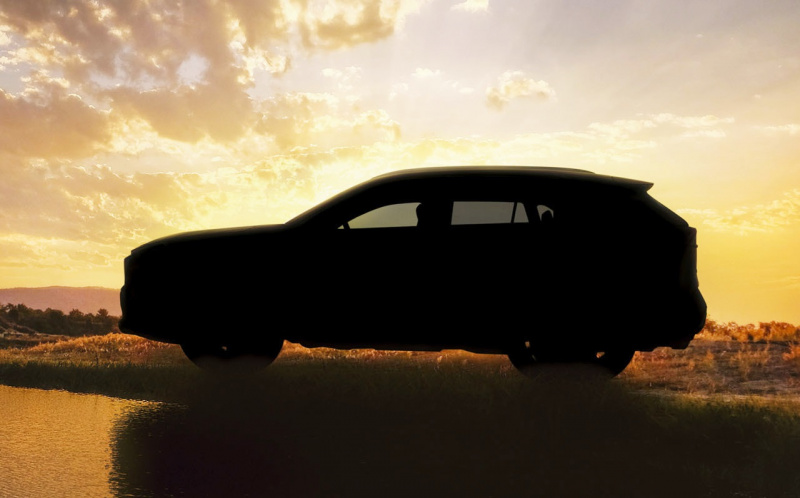 「【ニューヨーク国際自動車ショー2018】「RAV4」の復活確定！米・トヨタが5代目のティザー画像を公開。国内発売は？」の2枚目の画像